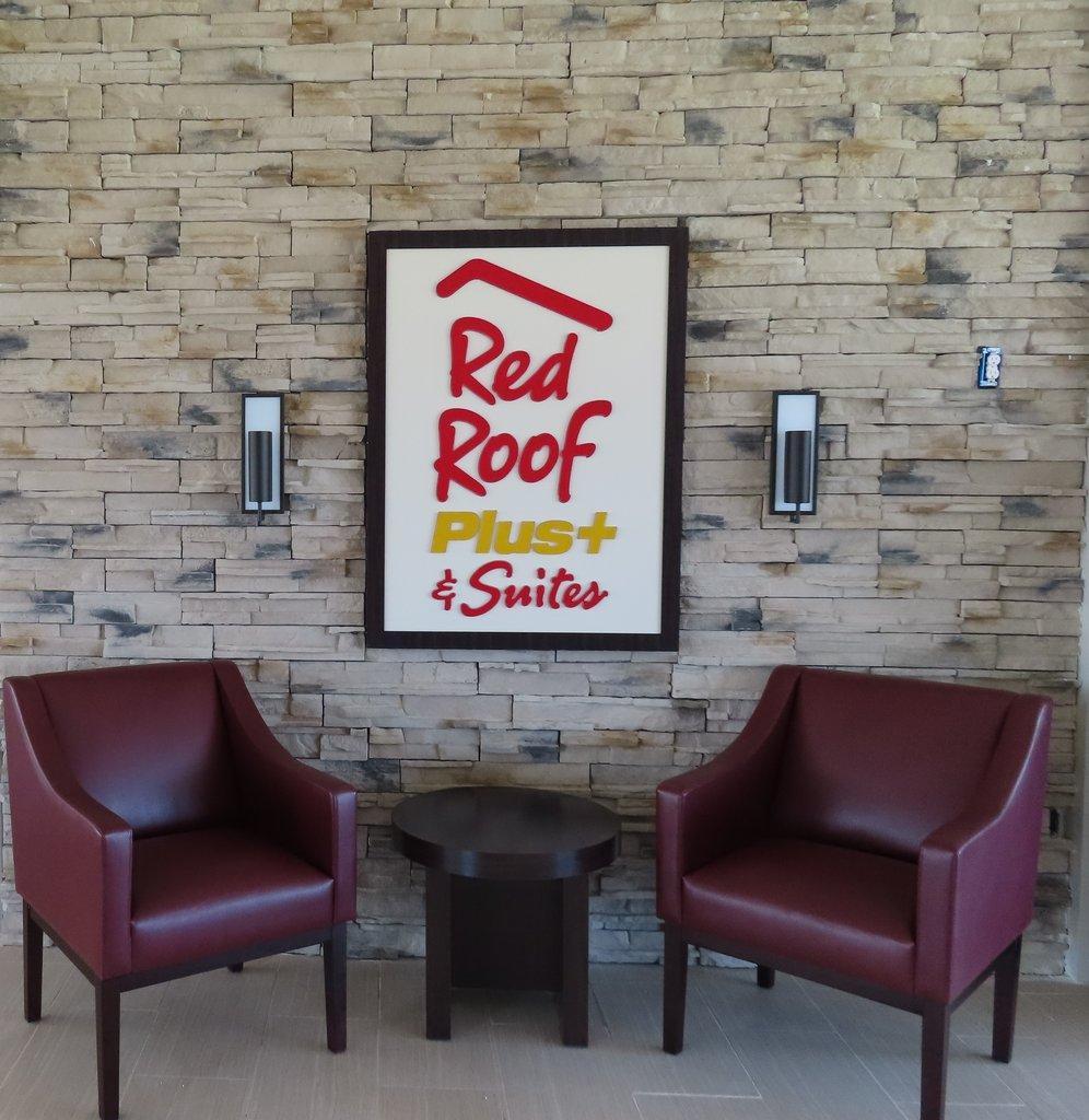 Red Roof Plus+ & Suites Erie Exteriör bild